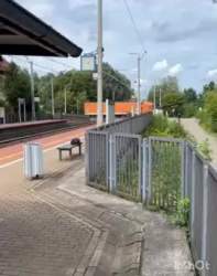 875405 B
