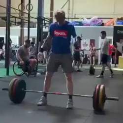 749229 B