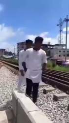 832579 B