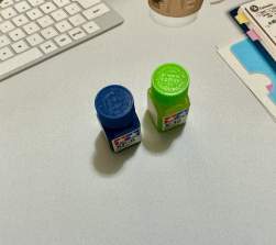 678890 B