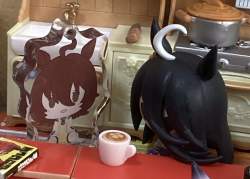685762 B